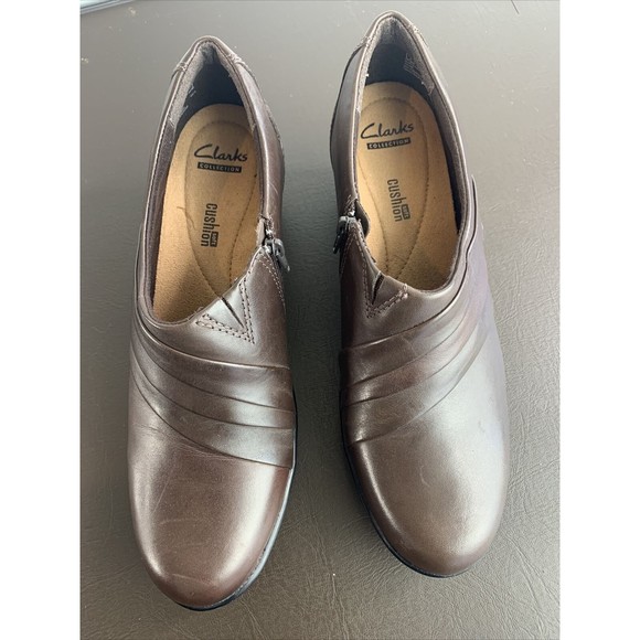 Clarks Shoes - Clarks Collection Women's Brown Leather Slip On Shoe Size 10M Soft Cushion